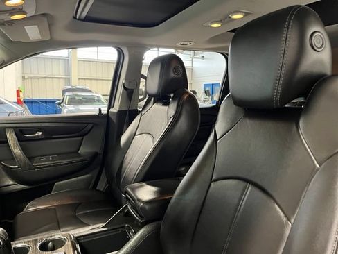 Used 2017 GMC Acadia Limited SLT FWD image 23