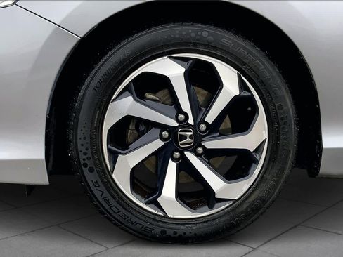 Used 2017 Honda Accord EX-L image 11