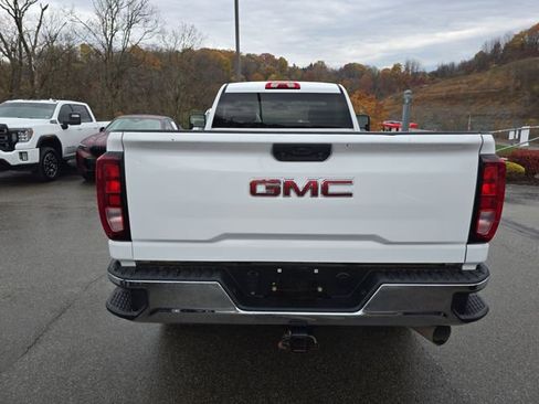 Used 2022 GMC Sierra 3500 Pro w/ Convenience Package image 4