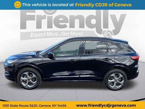 Used 2024 Ford Escape ST-Line Select w/ Tech Pack #2 image 8