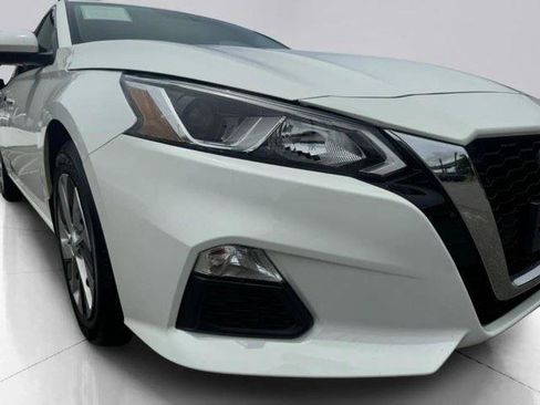 Used 2020 Nissan Altima 2.5 S FWD image 11