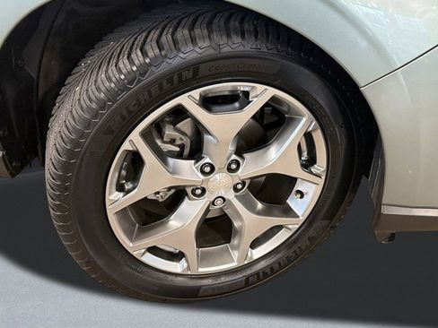 Used 2015 Subaru Forester 2.5i Touring w/ Eyesight & Navigation System image 18