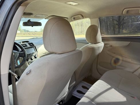 Used 2012 Toyota Corolla L image 7