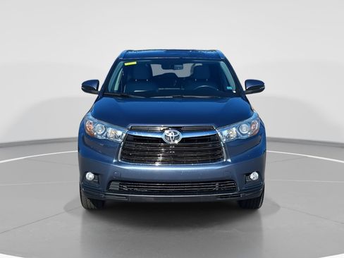 Used 2015 Toyota Highlander XLE image 2