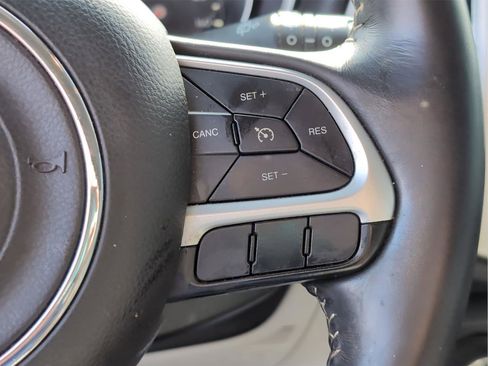 Used 2018 Jeep Compass Latitude w/ Popular Equipment Group image 29