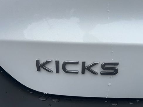 New 2026 Nissan Kicks SR w/ Cold Weather Package AWD/4WD image 32