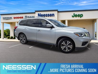 Used 2019 Nissan Pathfinder SV