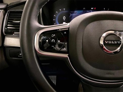 Certified 2024 Volvo XC90 B6 Ultimate w/ Lounge Package image 19