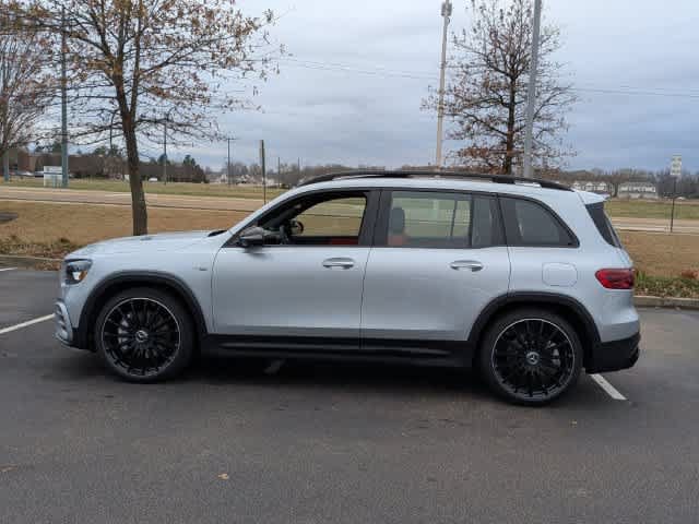 Used 2026 Mercedes-Benz GLB 35 AMG 4MATIC image 4