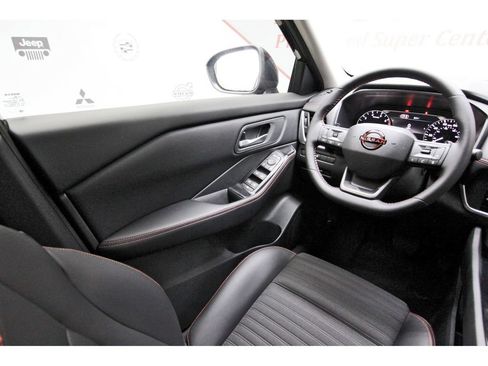 New 2026 Nissan Rogue SV AWD/4WD image 6