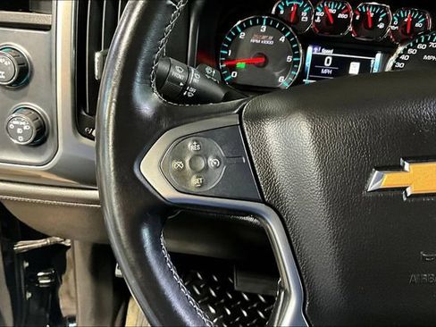 Used 2018 Chevrolet Silverado 1500 LTZ Z71 AWD/4WD image 11