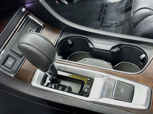 Used 2024 Subaru Ascent Touring AWD/4WD image 18