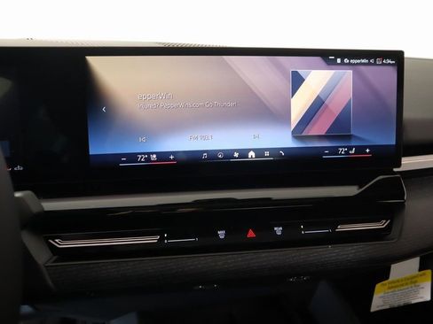 New 2025 BMW 530i xDrive w/ M Sport Package image 6