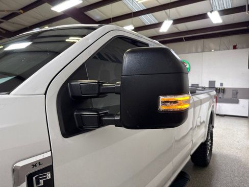 Used 2018 Ford F350 XL image 65