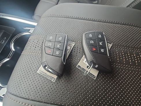 New 2026 Chevrolet Suburban High Country image 36