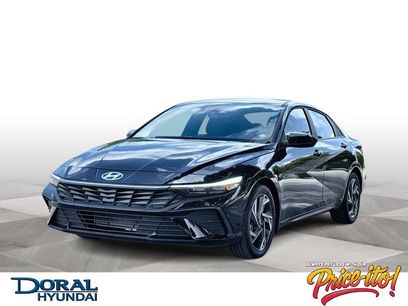 Used 2025 Hyundai Elantra Sport w/ Cargo Package