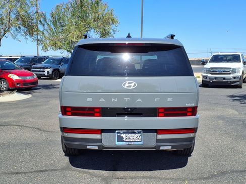 Certified 2024 Hyundai Santa Fe Limited FWD image 5
