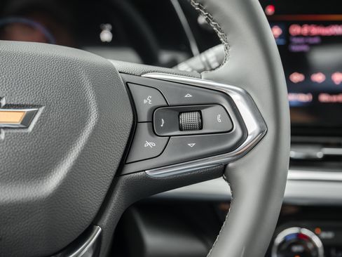 New 2026 Chevrolet Trax LT w/ Driver Confidence Package image 21