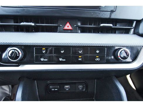 Used 2024 Kia Sportage LX image 27