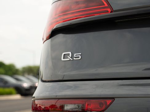 Certified 2025 Audi Q5 2.0T Premium w/ Convenience Plus Package AWD/4WD image 27