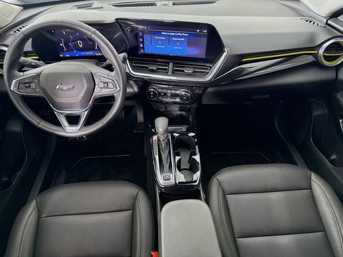 Used 2025 Chevrolet Trax ACTIV w/ Driver Confidence Package image 24