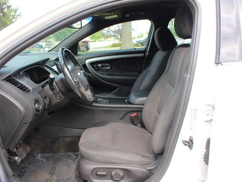 Used 2014 Ford Taurus SEL w/ Equipment Group 201A FWD image 14