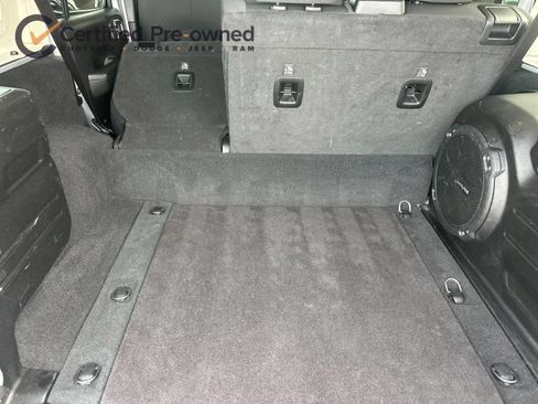 Used 2023 Jeep Wrangler Unlimited AWD/4WD image 16