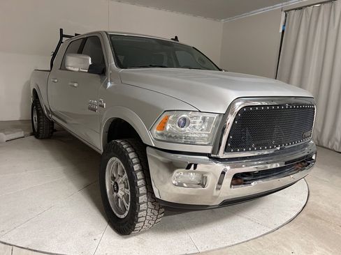 Used 2013 RAM 2500 Laramie w/ Convenience Group image 4