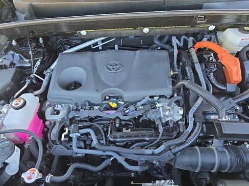 Used 2024 Toyota Venza Limited image 31