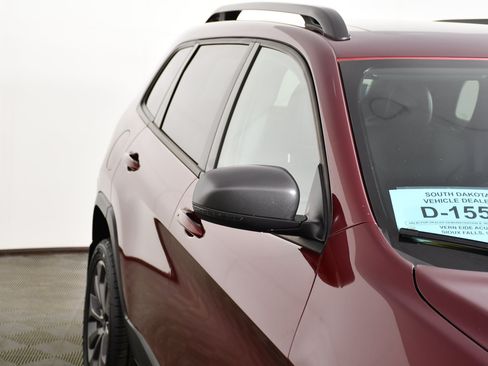 Used 2021 Jeep Cherokee Latitude Lux 80th Anniv w/ Quick Order Package 26U 80TH AWD/4WD image 14