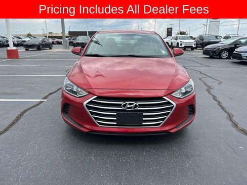 Used 2017 Hyundai Elantra SE FWD image 19