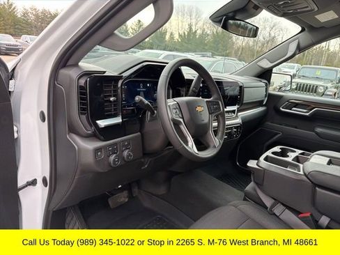 Used 2022 Chevrolet Silverado 1500 LT image 16