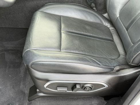 Used 2022 Jeep Wagoneer Series III w/ Premium Group I image 37