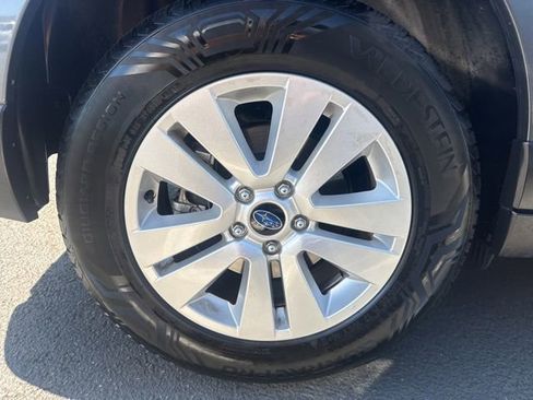 Used 2019 Subaru Outback 2.5i Premium AWD/4WD image 22