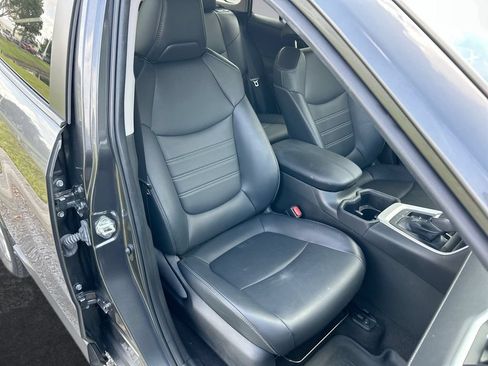 Used 2023 Toyota RAV4 XLE Premium FWD image 33