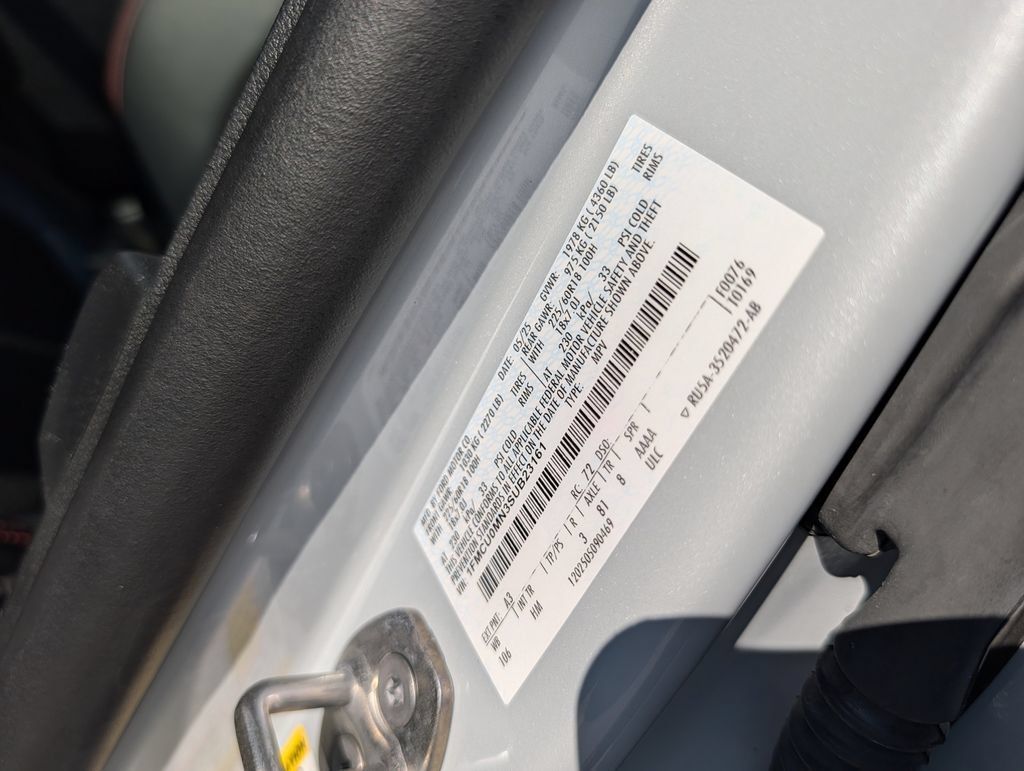Used 2025 Ford Escape ST-Line FWD image 35