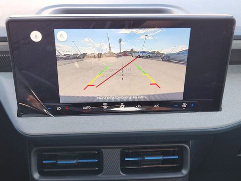 New 2025 Ford Maverick XLT image 15