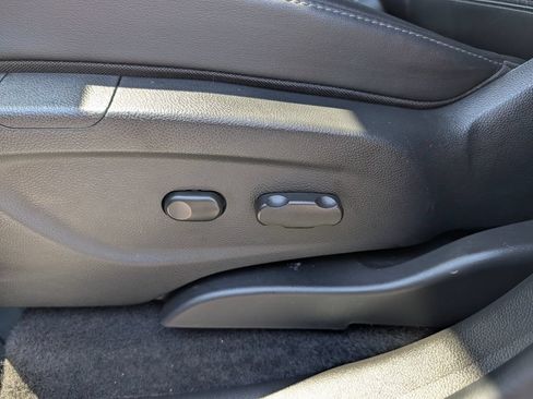 Used 2022 Buick Encore Preferred w/ Safety Package AWD/4WD image 19