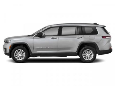 Certified 2023 Jeep Grand Cherokee L Altitude image 3