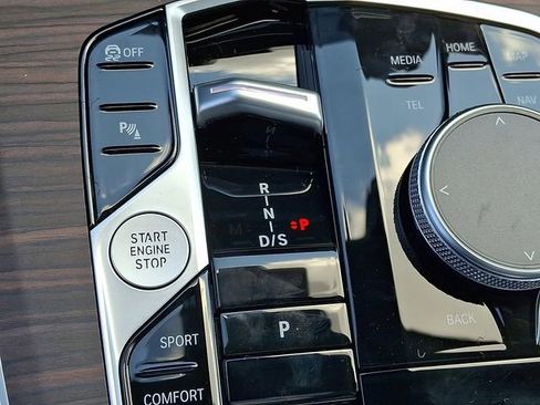 Used 2026 BMW X5 xDrive40i w/ Premium Package image 11