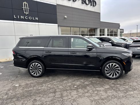 New 2025 Lincoln Navigator L Black Label image 8