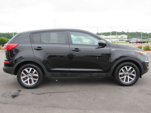 Used 2016 Kia Sportage LX AWD/4WD image 5
