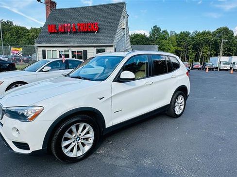 Used 2017 BMW X3 sDrive28i image 2