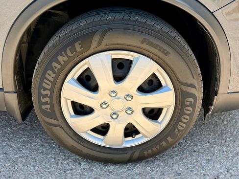 Used 2016 Nissan Rogue S w/ Appearance Package FWD image 20