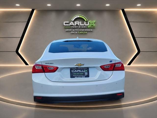 Used 2016 Chevrolet Malibu Hybrid w/ Leather Package FWD image 4