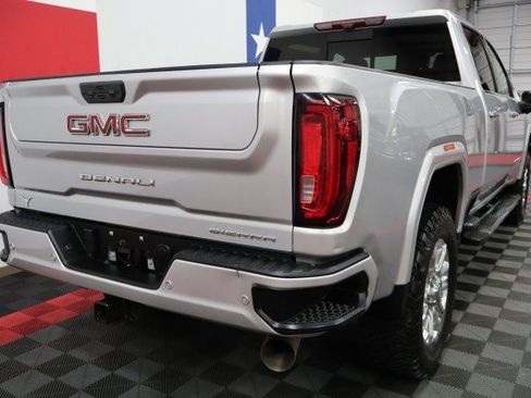 Used 2022 GMC Sierra 3500 Denali w/ Denali Ultimate Package AWD/4WD image 26