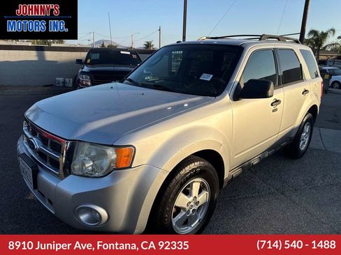 Used 2010 Ford Escape XLT FWD image 1