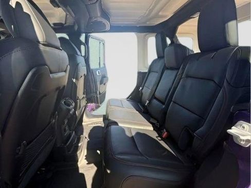 New 2026 Jeep Wrangler Unlimited Rubicon AWD/4WD image 25