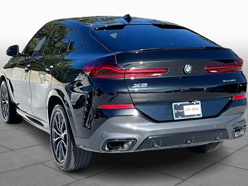 Used 2022 BMW X6 xDrive40i w/ Executive Package image 12