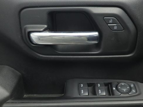 Used 2022 Chevrolet Silverado 1500 Custom image 18